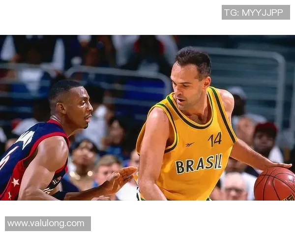 赛后分析：上海篮球队与武汉篮球队的耐力对决全景回顾